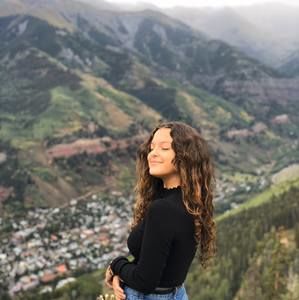 Meet your Posher, Domi